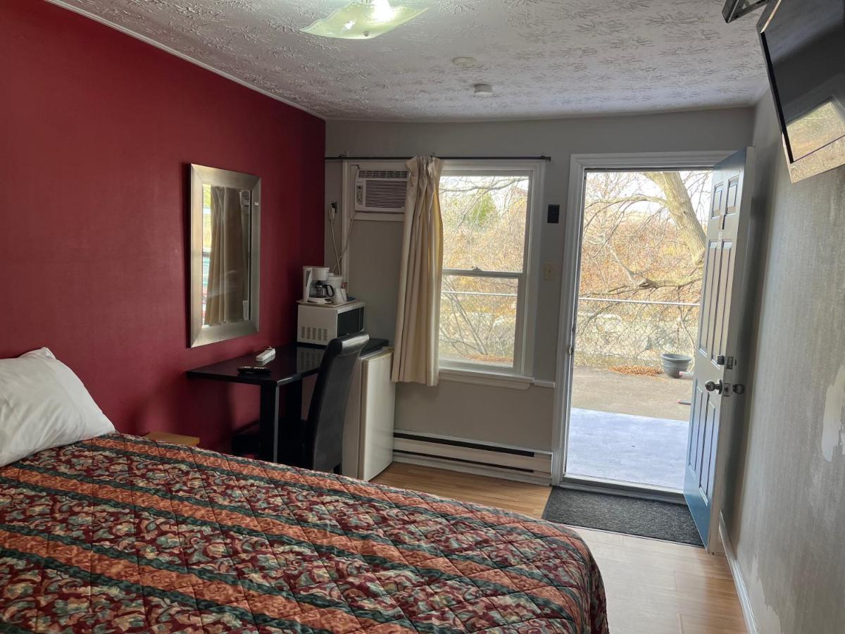 Old Mill Motel Blind River Экстерьер фото