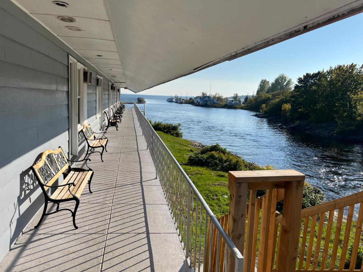 Old Mill Motel Blind River Экстерьер фото