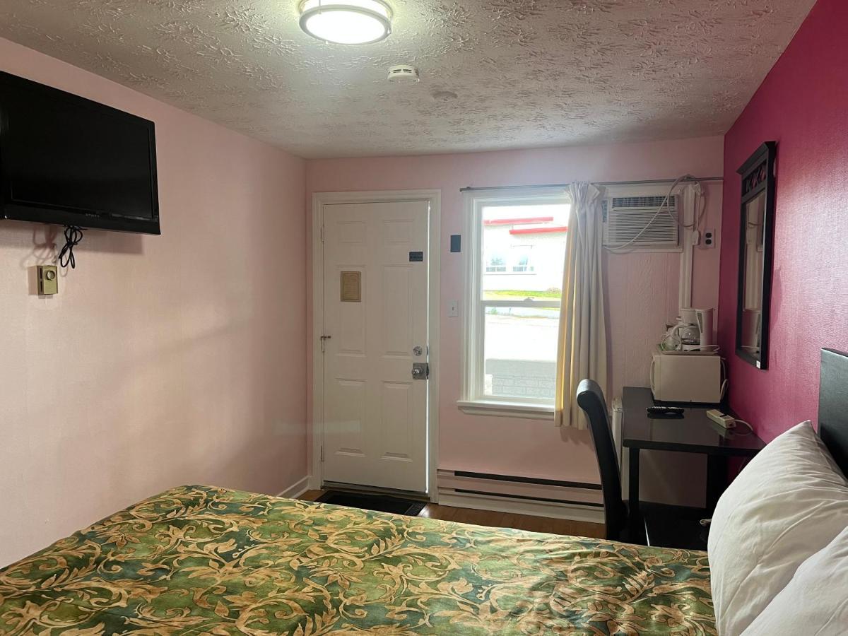 Old Mill Motel Blind River Экстерьер фото