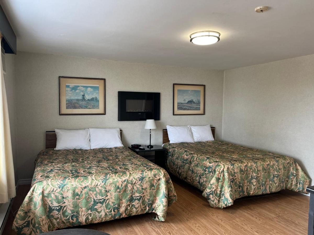 Old Mill Motel Blind River Экстерьер фото