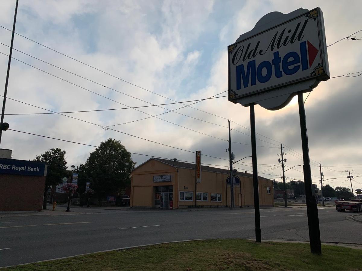 Old Mill Motel Blind River Экстерьер фото