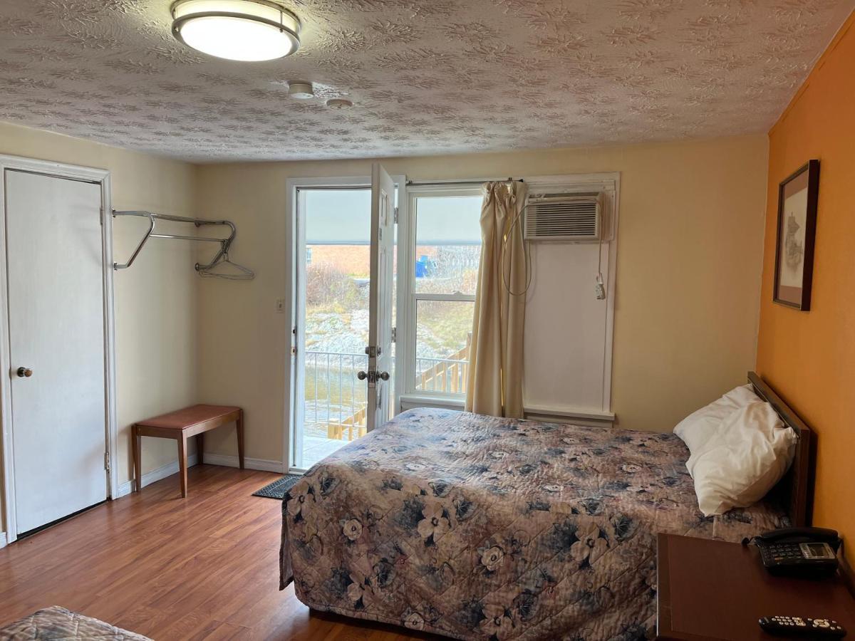 Old Mill Motel Blind River Экстерьер фото